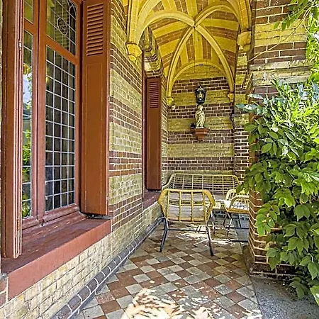 La Bligny Hotel